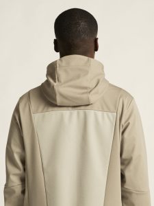 1913681-240608_Core20Backcountry20Hood20Jacket20M_closeup7