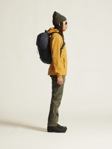 1913681-518000_Core20Backcountry20Hood20Jacket20M_closeup2