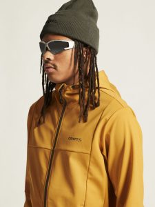 1913681-518000_Core20Backcountry20Hood20Jacket20M_closeup6