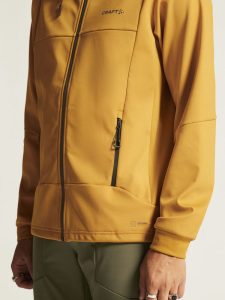 1913681-518000_Core20Backcountry20Hood20Jacket20M_closeup7