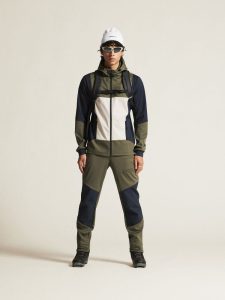 1913681-664396_Core20Backcountry20Hood20Jacket20M_closeup1