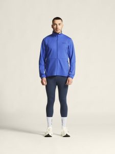 1913682-331000_CORE20Essence20Nordic20Jacket20M_closeup1