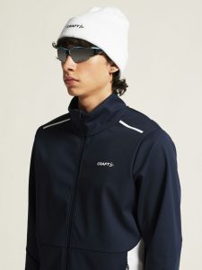 1913682-396905_CORE20Nordic20training20Jacket20M_closeup5-1