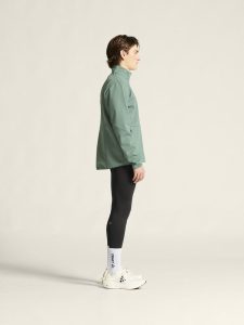 1913682-653000_CORE20Essence20Nordic20Jacket20M_closeup2