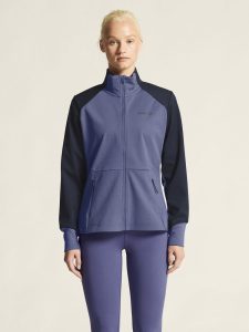 1913683-388396_CORE20Essence20Nordic20Jacket20220W_closeup4
