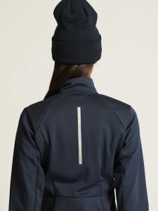 1913683-396000_CORE20Nordic20Training20Jacket20220W_closeup7