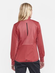 1913683-421000_Core20Nordic20Training20Jacket20W_Closeup2