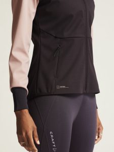 1913683-499726_CORE20Nordic20Training20Jacket20220W_closeup6