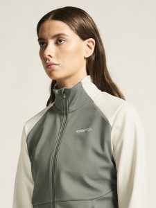 1913683-647905_CORE20Essence20Nordic20Jacket20220W_closeup5