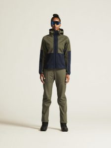 1913685-664396_Core20Backcountry20Hood20Jacket20_closeup1