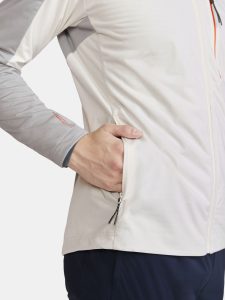 1913688-905918_Adv20Nordic20Training20Jacket20220M_Closeup3