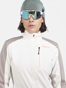1913689-905230_Adv20Nordic20Training20Jacket20220W_Closeup3