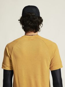 1913721-518200_ADV20Trail20Wool20SS20Tee20M_closeup6