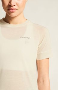 1913722-105M_Wool20SS20Tee20W_closeup5