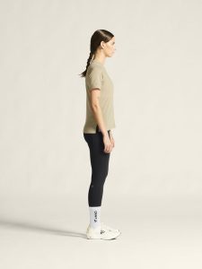 1913722-608200_Wool20SS20Tee20W_closeup2