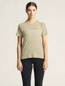 1913722-608200_Wool20SS20Tee20W_closeup4