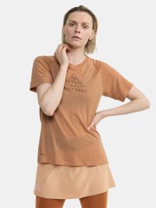 1913722-791200_ADV20Trail20Wool20SS20Tee20W_closeup1