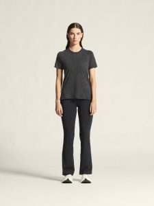 1913722-999200_Wool20SS20Tee20W_closeup1