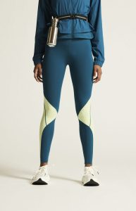 1913740-629507_ADV20Tone20Tights20220W_closeup_092