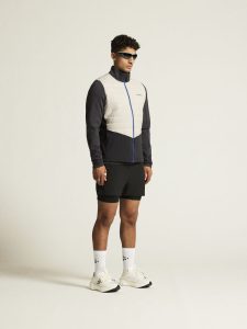 1913743-992214_ADV20Essence20Warm20Jacket20220M_closeup11