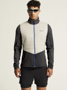 1913743-992214_ADV20Essence20Warm20Jacket20220M_closeup5