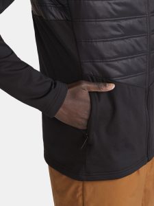 1913743-999000_ADV20Essence20Warm20Jacket20220M_Closeup3