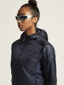 1913805-396000_ADV20Explore20Lightweight20Jacket20W_closeup5