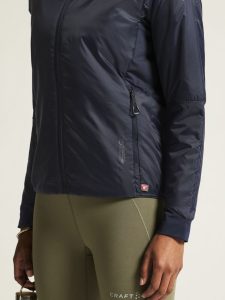 1913805-396000_ADV20Explore20Lightweight20Jacket20W_closeup6