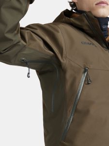 1913806-664000_ADV20Explore20Shell20Jacket20M_Closeup3