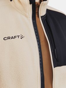 1913810-211999_ADV20Explore20Pile20Fleece20Vest20M_Closeup7