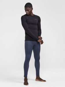 1914189-999000_ADV20Cool20Intensity20LS20Tee20M_Closeup4