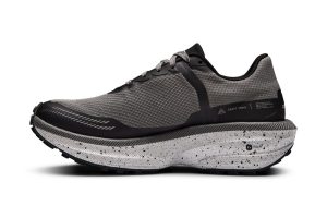 1914279-999900_Endurance20Trail20Hydro20W_Closeup1