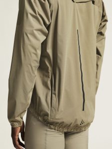 1914539-237000_ADV20Endur20Hydro20Jacket20220M_closeup6