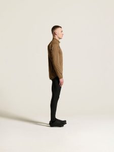 1914539-2610_Endur20Hydro20Jacket20220M_closeup2