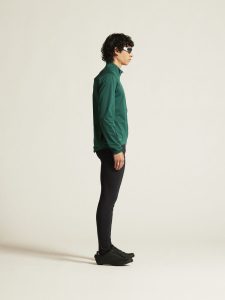 1914539-640000_Adv20Endur20Hydro20Jacket20220M_closeup2