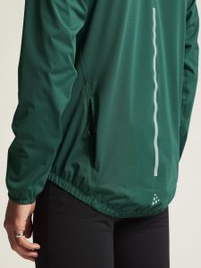 1914539-640000_Adv20Endur20Hydro20Jacket20220M_closeup7