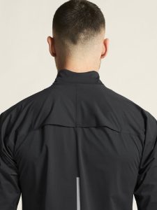 1914539-999000_Adv20Endur20Hydro20Jacket20220M_closeup7
