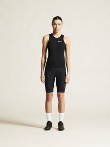1914544-999000_Adv20Endur20Singlet20W_closeup1