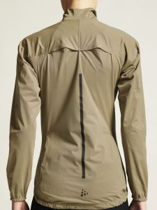 1914545-237000_Adv20Endur20Hydro20Jacket20220W_closeup7