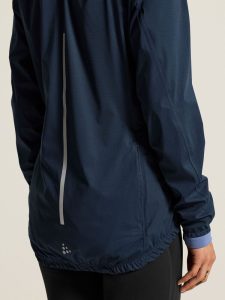 1914545-3960_Endur20Hydro20Jacket20220W_closeup10