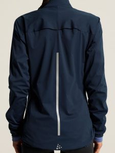 1914545-3960_Endur20Hydro20Jacket20220W_closeup9