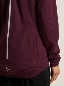 1914545-7750_Endur20Hydro20Jacket20220W_closeup10