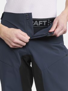 1914559-396000_ADV20Offroad20XT20Shorts20w20Pad20M_closeup4