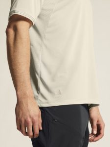 1914561-214000_Core20Offroad20XT20SS20Jersey20M_closeup5