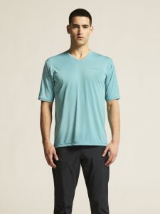 1914561-338000_Core20Offroad20XT20SS20Jersey20M_closeup4