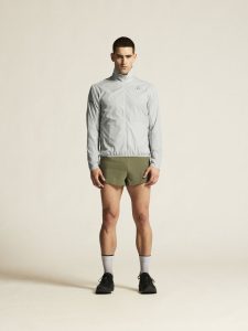 1914583-922000_PRO20Hypervent20Jacket20220M_closeup1