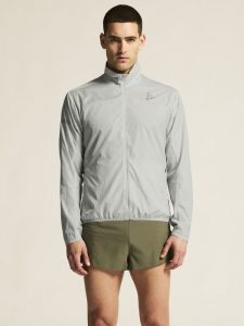 1914583-922000_PRO20Hypervent20Jacket20220M_closeup4