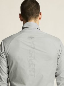 1914583-922000_PRO20Hypervent20Jacket20220M_closeup8