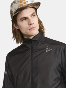 1914583-992000_PRO20Hypervent20Jacket20220M_closeup3
