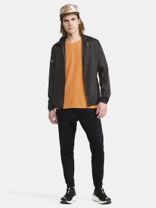 1914583-992000_PRO20Hypervent20Jacket20220M_closeup7